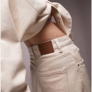 NWT TOPSHOP 30W LOW SLUNG BOYFRIEND JEANS ECRU 30W X 32L